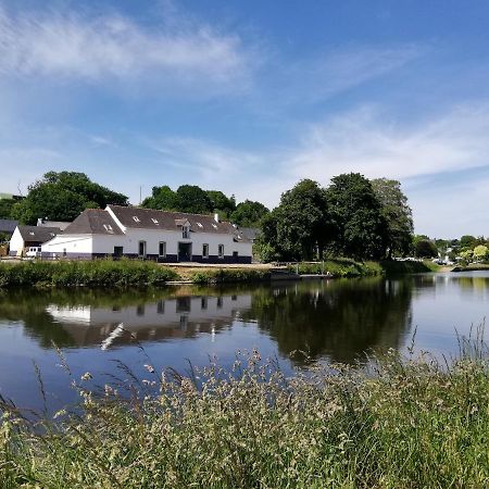 Les Chambres Du Bistro Du Canal Pleyben Экстерьер фото