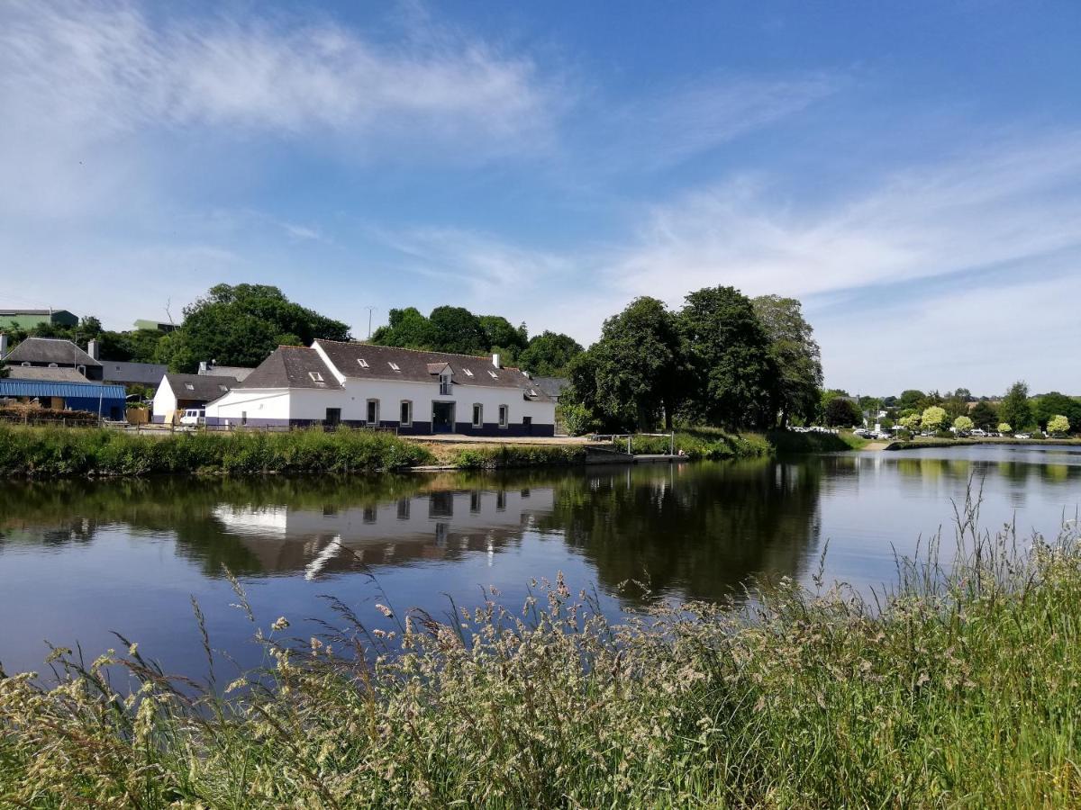 Les Chambres Du Bistro Du Canal Pleyben Экстерьер фото